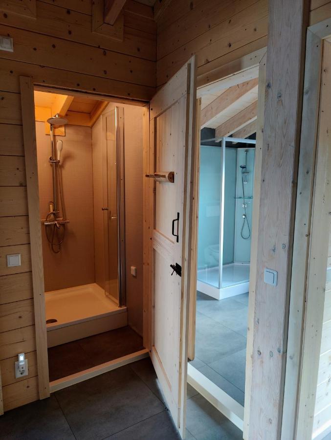 Momage Dichtbij Skiliften, Skiverhuur En Bikepark! Chalet